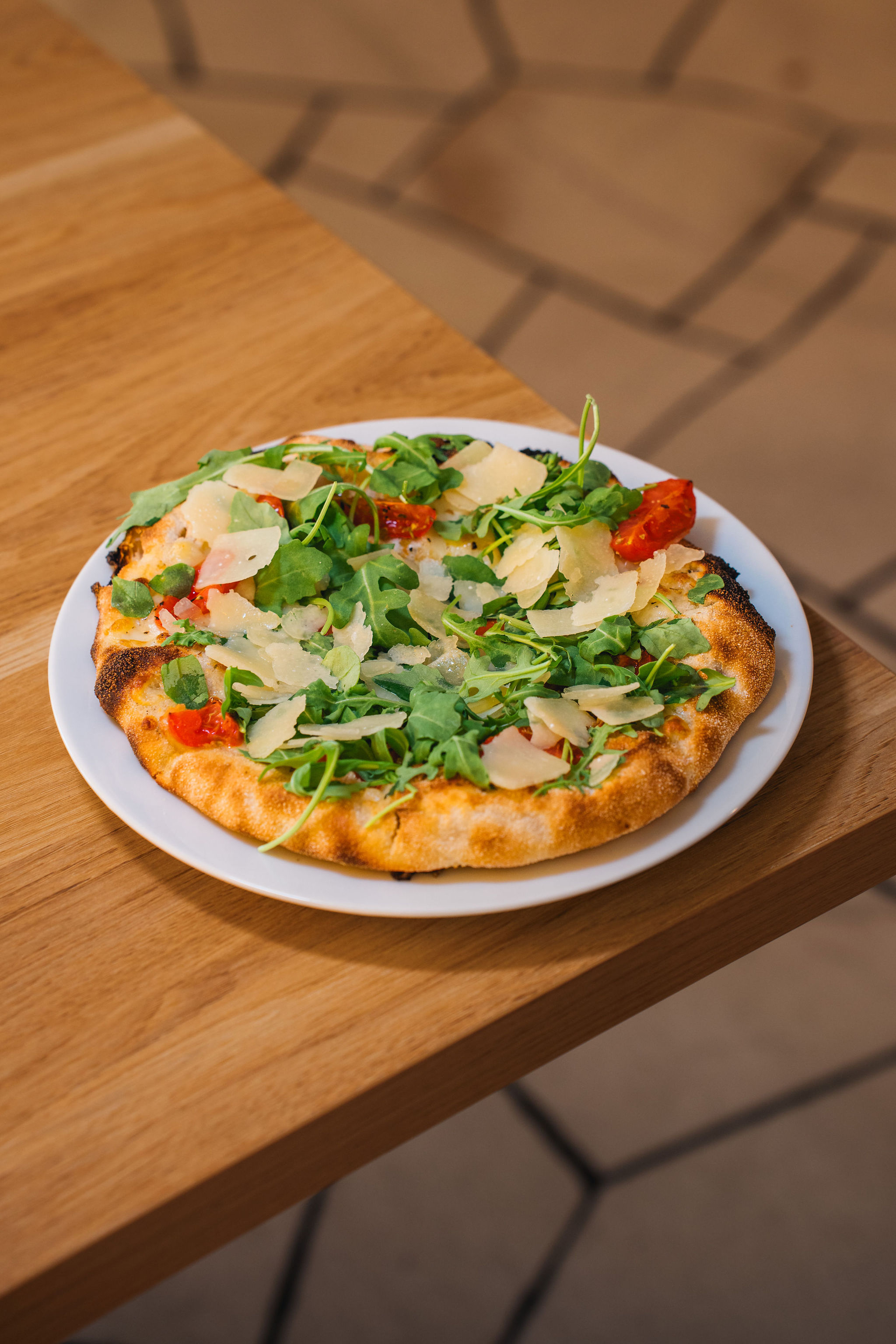 Pinza con rucola e parmigiano